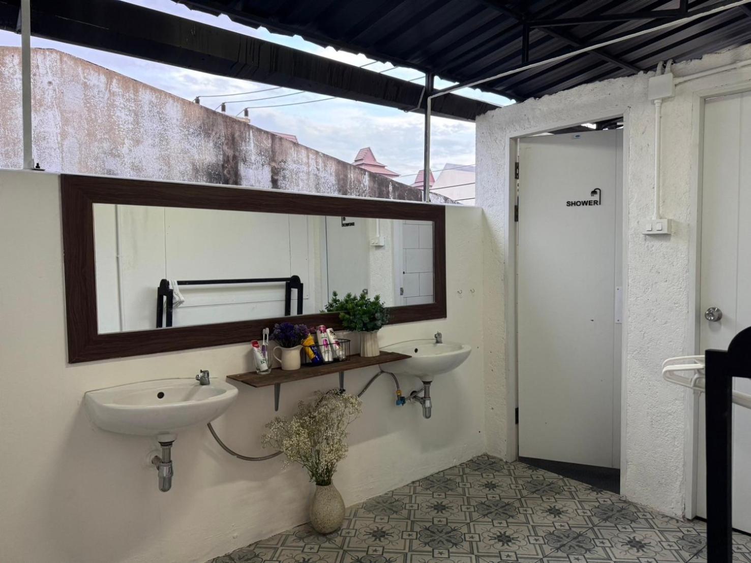 Chiza Hostel Chiangmai Chiang Mai Dış mekan fotoğraf